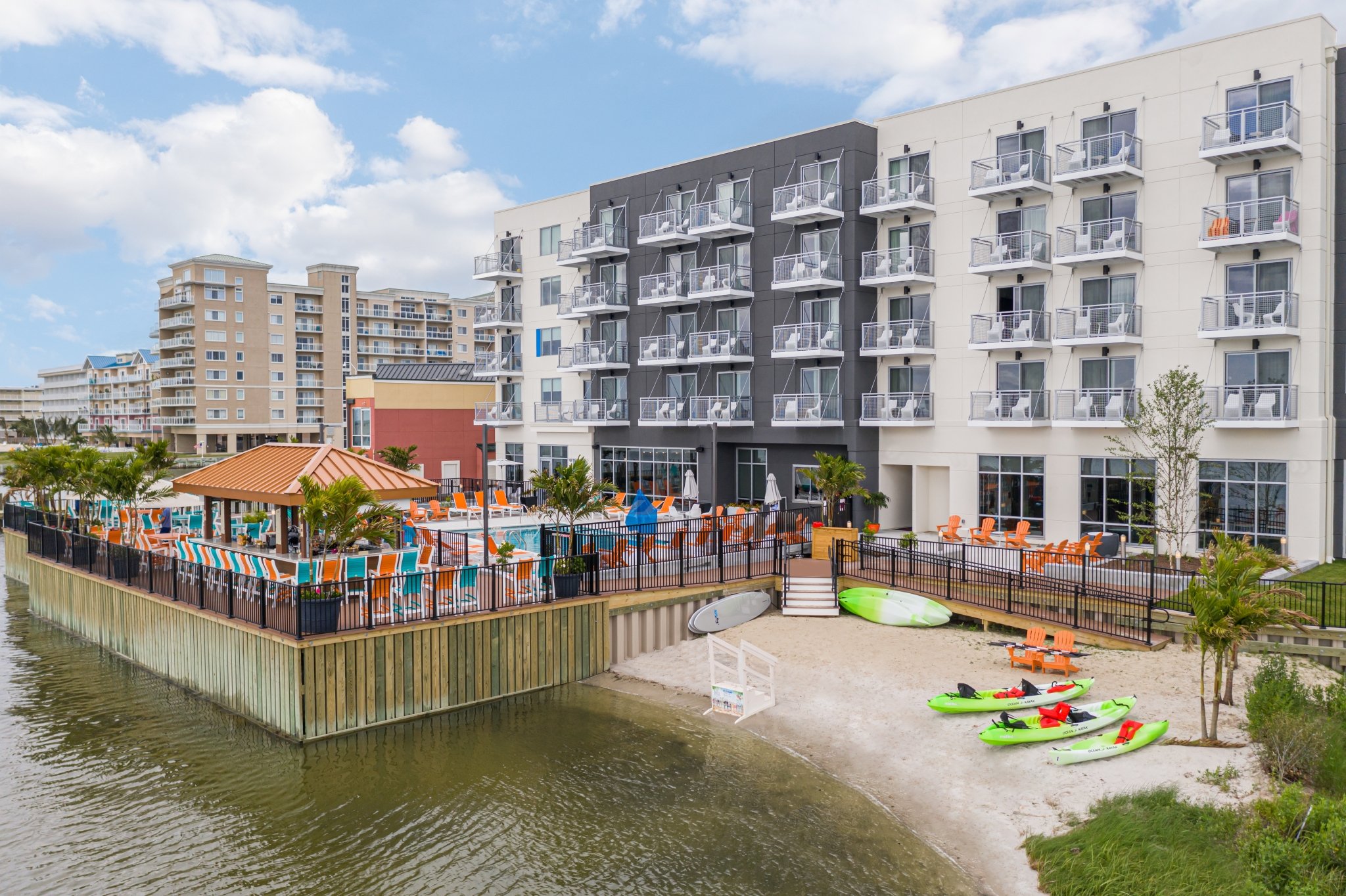 Live It Up Longer at Aloft