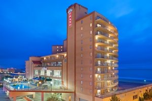 Grand Hotel 